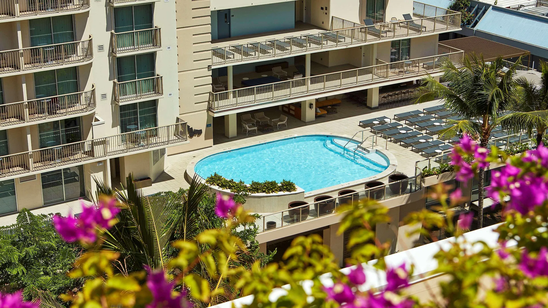מלון הונולולו Hilton Garden Inn Waikiki Beach